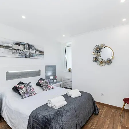Appartement Torre | Sea View, Pool & Ac